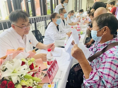 減費(fèi)用、少奔波!六院領(lǐng)銜上海首個(gè)腎病腹透治療社區(qū)示范體系建設(shè)啟動